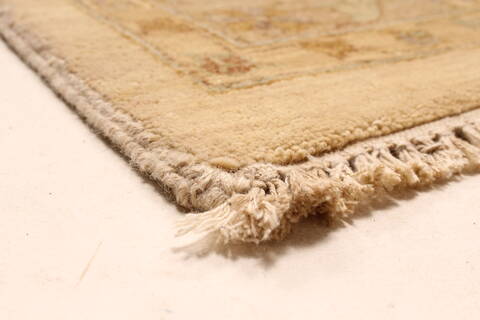 Ziegler Beige Hand Knotted 121 X 181  Area Rug 250-30559 Image 3