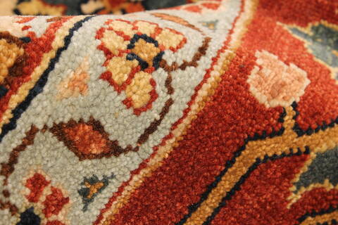 Serapi Beige Hand Knotted 80 X 1510  Area Rug 250-30560 Image 11