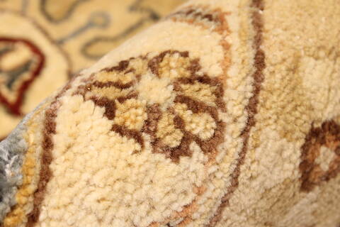 Ziegler Beige Hand Knotted 130 X 203  Area Rug 250-30577 Image 8