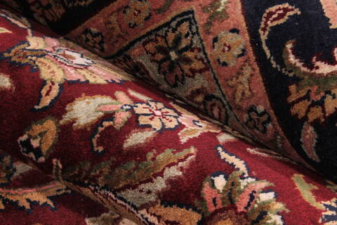 Kashan Red Hand Knotted 89 X 121  Area Rug 301-30612 Image 4
