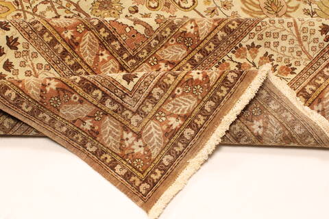 Pishavar Beige Hand Knotted 121 X 179  Area Rug 250-30633 Image 4