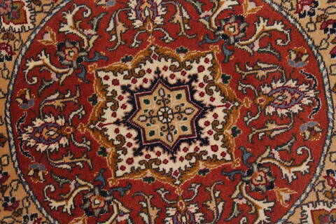 Tabriz Brown Round Hand Knotted 18 X 18  Area Rug 400-30642 Image 1