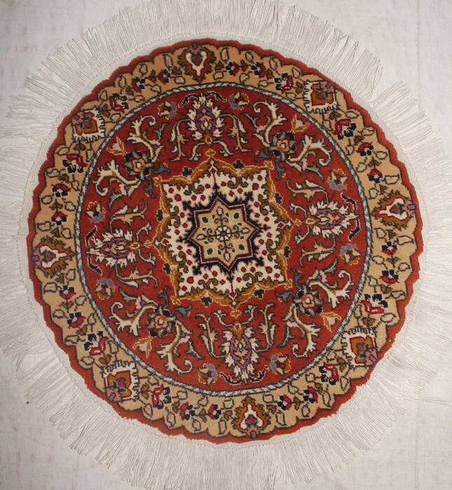 Tabriz Brown Round Hand Knotted 18 X 18  Area Rug 400-30642 Image 0