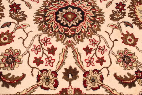 Jaipur White Hand Knotted 90 X 120  Area Rug 301-30712 Image 11