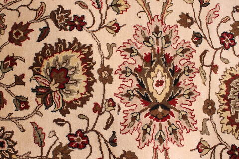 Jaipur White Hand Knotted 90 X 120  Area Rug 301-30712 Image 8