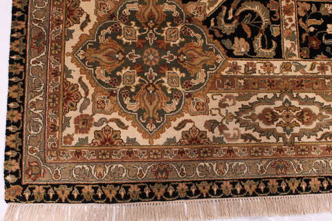Jaipur Black Hand Knotted 90 X 119  Area Rug 301-30714 Image 1
