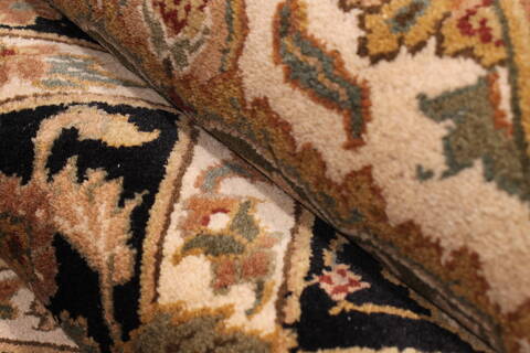Jaipur Black Hand Knotted 90 X 119  Area Rug 301-30714 Image 4