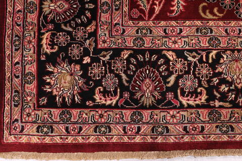 Sarouk Red Hand Knotted 810 X 121  Area Rug 301-30755 Image 2
