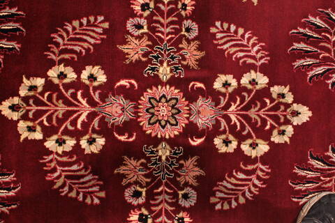 Sarouk Red Hand Knotted 810 X 121  Area Rug 301-30755 Image 4