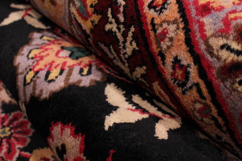 Sarouk Black Hand Knotted 810 X 1111  Area Rug 301-30763 Image 4