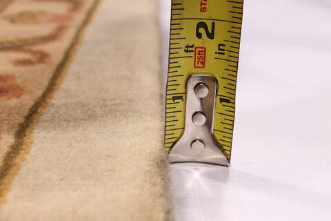 Kashan Beige Hand Knotted 86 X 115  Area Rug 301-30818 Image 6