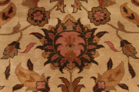 Kashan Beige Hand Knotted 86 X 115  Area Rug 301-30818 Image 7