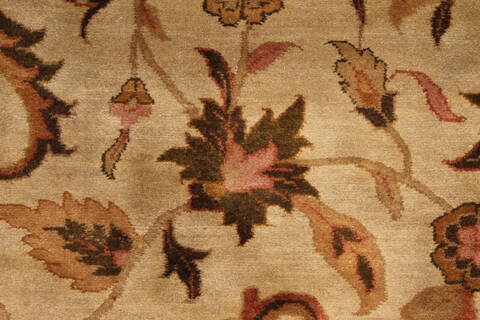 Kashan Beige Hand Knotted 86 X 115  Area Rug 301-30818 Image 9
