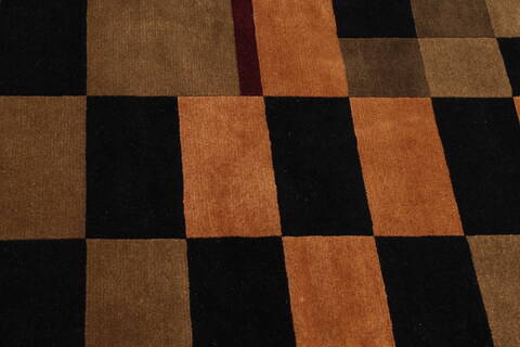 Indo-Tibetan Yellow Hand Knotted 94 X 126  Area Rug 301-30837 Image 3
