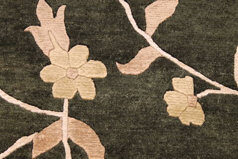 Indo-Tibetan Green Hand Knotted 89 X 119  Area Rug 301-30839 Image 6