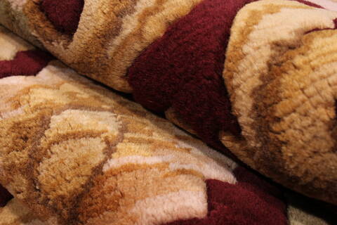 Indo-Tibetan Red Hand Knotted 91 X 118  Area Rug 301-30850 Image 4