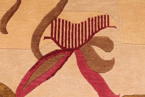 Indo-Tibetan Beige Hand Knotted 91 X 117  Area Rug 301-30871 Image 5