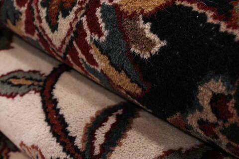 Kashan Beige Hand Knotted 121 X 150  Area Rug 301-30955 Image 3