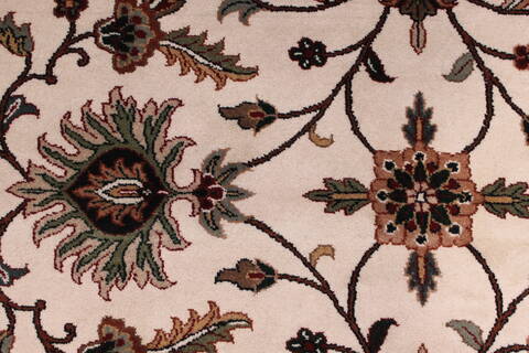 Kashan Beige Hand Knotted 121 X 150  Area Rug 301-30955 Image 8