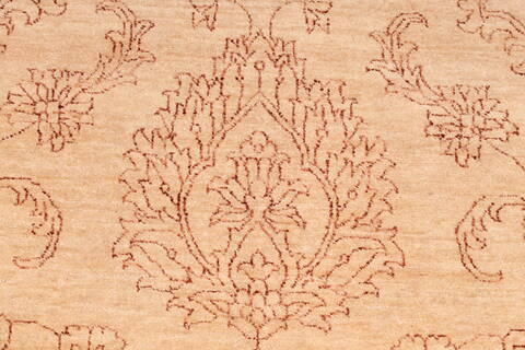 Agra Beige Hand Knotted 101 X 149  Area Rug 301-30992 Image 4