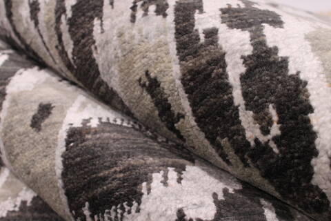 Modern-Contemporary Black Hand Knotted 1110 X 147  Area Rug 301-30999 Image 4