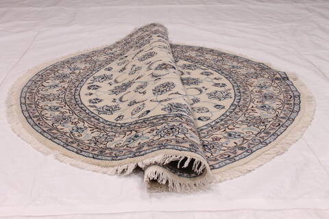 Nain Beige Round Hand Knotted 410 X 410  Area Rug 254-32025 Image 4