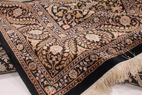 Qum Beige Hand Knotted 45 X 611  Area Rug 254-32083 Image 17