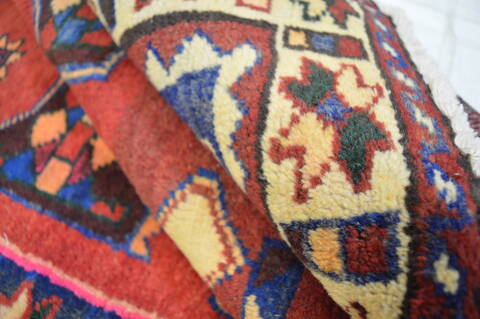 Mussel Red Runner Hand Knotted 46 X 89  Area Rug 100-74721 Image 1