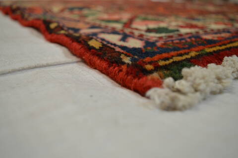 Bakhtiar Red Hand Knotted 50 X 67  Area Rug 100-74742 Image 4