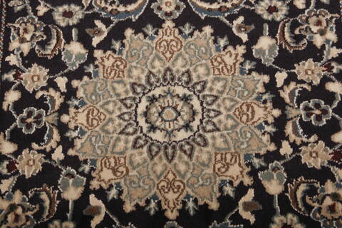 Nain Blue Hand Knotted 29 X 43  Area Rug 100-74801 Image 3