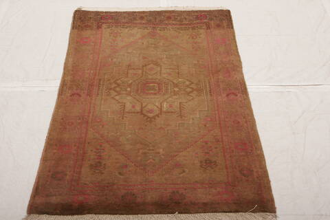 Gholtogh Brown Hand Knotted 26 X 41  Area Rug 100-74963 Image 1