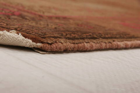 Gholtogh Brown Hand Knotted 26 X 41  Area Rug 100-74963 Image 9