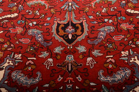 Heriz Red Hand Knotted 70 X 113  Area Rug 100-75328 Image 4