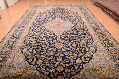 Kashan Blue Hand Knotted 98 X 175  Area Rug 100-75971 Image 11