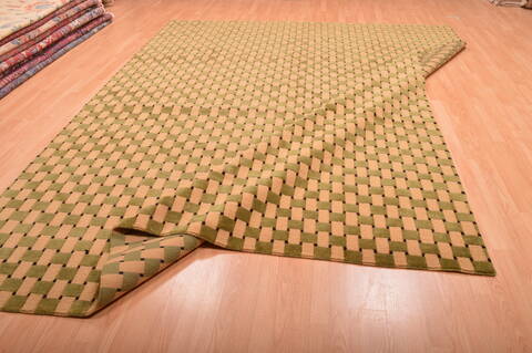 Indo-Nepal Green Hand Knotted 91 X 119  Area Rug 100-76015 Image 2
