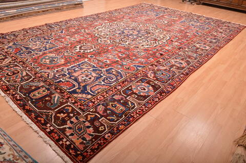 Bakhtiar Brown Hand Knotted 98 X 151  Area Rug 100-76290 Image 3