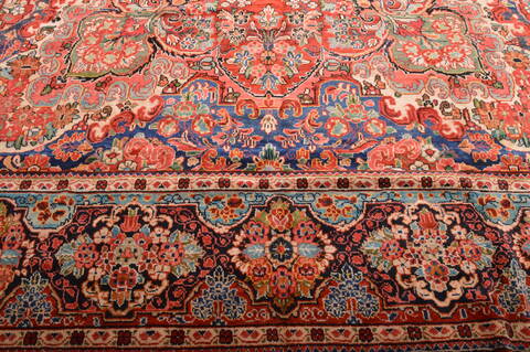 Moshk Abad Red Hand Knotted 106 X 166  Area Rug 100-76325 Image 9