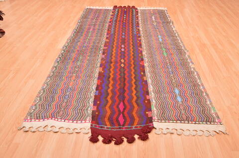 Kilim Green Hand Knotted 52 X 94  Area Rug 100-76463 Image 3