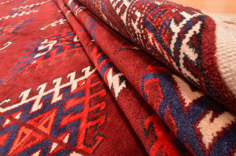 Khan Mohammadi Red Hand Knotted 72 X 92  Area Rug 100-89780 Image 14