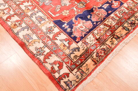 Shiraz Red Hand Knotted 69 X 100  Area Rug 100-89788 Image 8