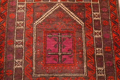 Baluch Red Hand Knotted 30 X 47  Area Rug 100-89821 Image 7