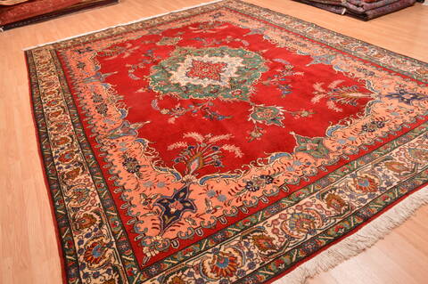 Tabriz Red Hand Knotted 100 X 131  Area Rug 100-89850 Image 3