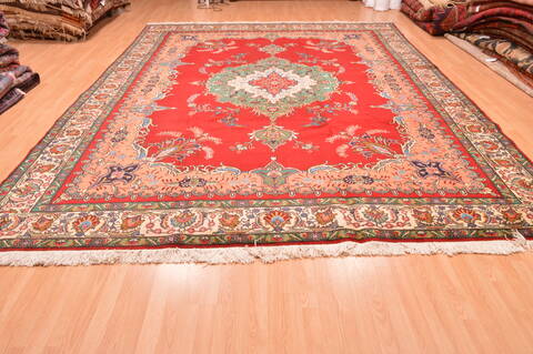 Tabriz Red Hand Knotted 100 X 131  Area Rug 100-89850 Image 4