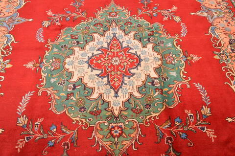 Tabriz Red Hand Knotted 100 X 131  Area Rug 100-89850 Image 9