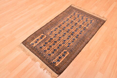 Baluch Beige Hand Knotted 30 X 50  Area Rug 100-89938 Image 6